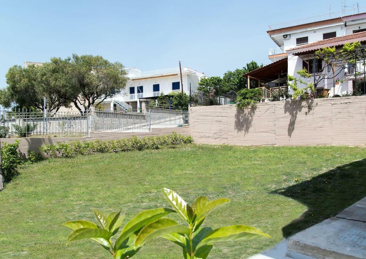 Villa Alexandra Nea Iraklia Exterior foto